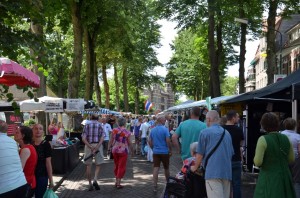 Foto van de jaarmarkt oisterwijk